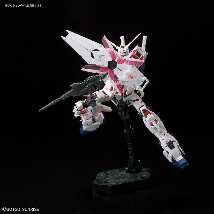 Actual product image Bandai Gundam - Unicorn Real Grade