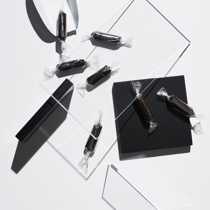 Produktbild Carma Black Zabuye Couverture, 83% (1 x)