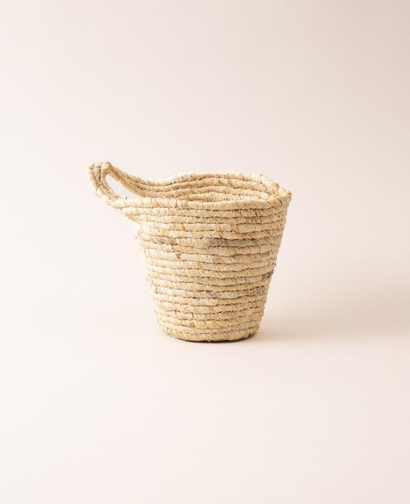 Esmée Basket made of natural fibres with hanging loop, Ø 17 cm