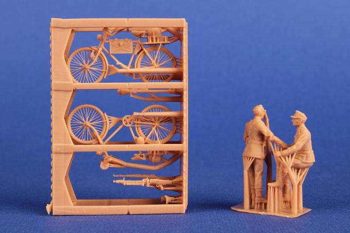 Actual product image CMK Wehrmacht Soldiers with Military Bicycles