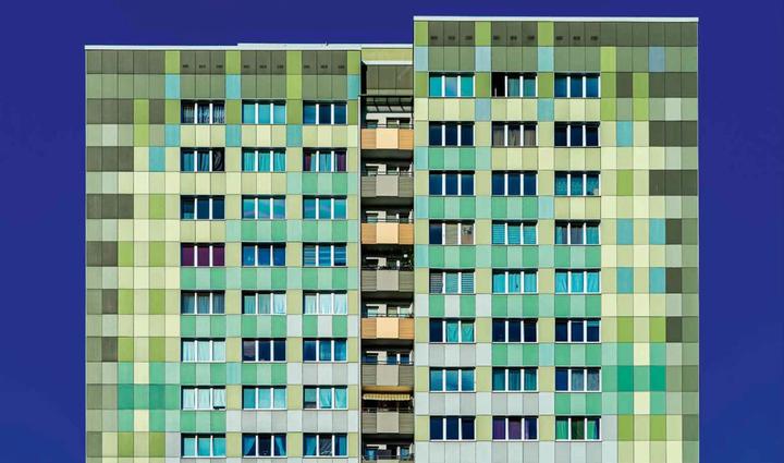 Actual product image Plattenbau Berlin (English, German, Jesse Simon, 2022)