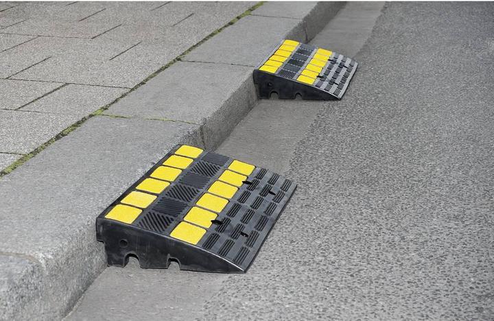 Produktbild Moravia MORION Bordstein-Rampe Gummi 360 x 600 x 150 mm