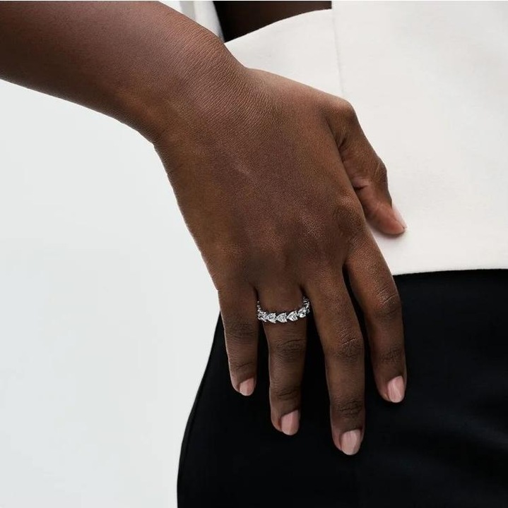 Produktbild Pandora Herzreihe Ewigkeits Ring (52, 925 Silber)