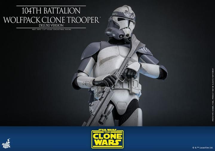 Actual product image Hot Toys Star Wars The Clone Wars Actionfigur 1/6 104th Battalion Wolfpack Clone Trooper Deluxe Version 30 cm