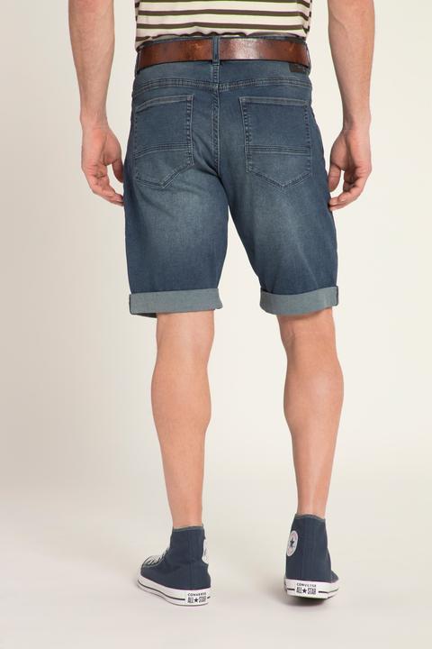 Image du produit JP1880 Bermuda en jean ultra-léger. Coupe Regular Fit, 5 poches. Disponible jusqu'au 74. (70)