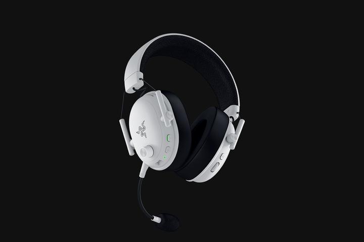 Actual product image Razer BlackShark V3 - White (Cable, Wireless)