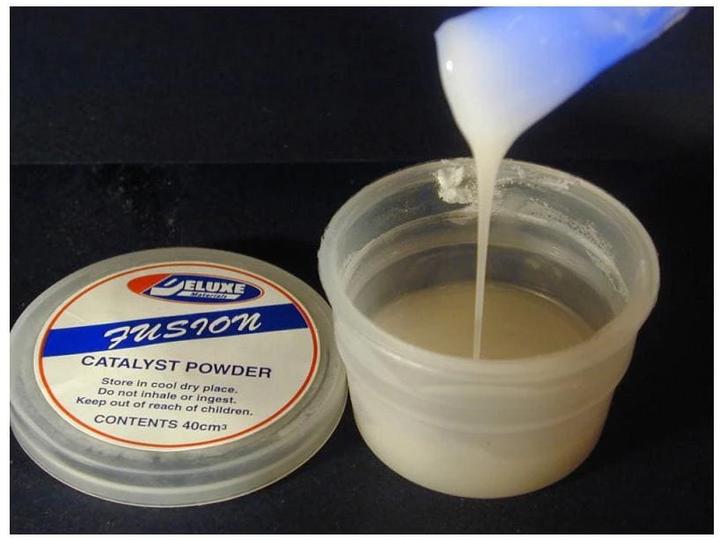 Image du produit Deluxe Materials Fusion 75ml (135 g, 75 ml)