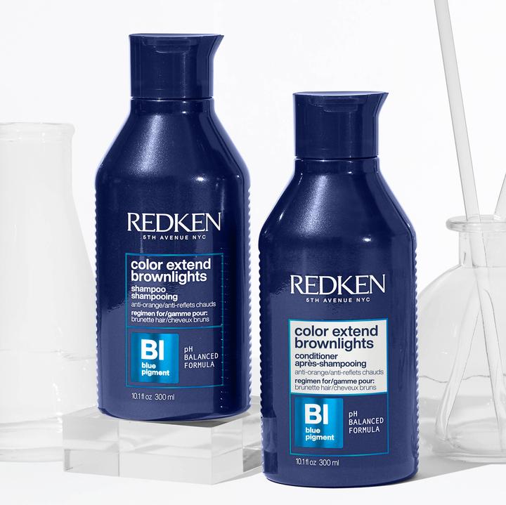 Actual product image Redken Color Extend Brownlights Blue Toning (300 ml)