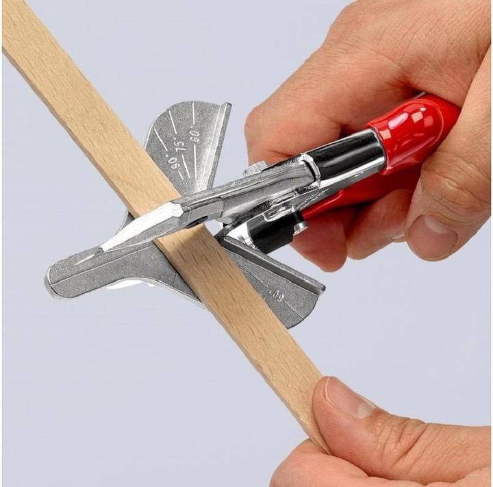 Actual product image Knipex Mitre Shears for plastic and rubber sections 94 35 215 (215 mm)