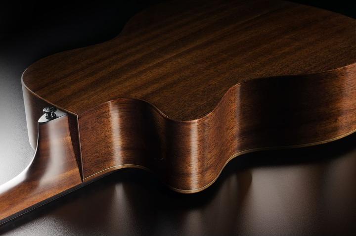 Actual product image Lâg Guitars Tramontane T118ABCE-BRS brown shadow (Western guitar, Back and sides: Khaya Mahogany, Bridge: Brownwood, Fingerboard: Brownwood, Neck: Mahogany, Saddle: Compensated Black Graphite, Top: solid cedar)