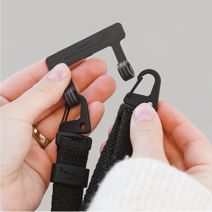 Produktbild Woodcessories Change Case Bio mit Lanyard (Apple iPhone 14 Plus)