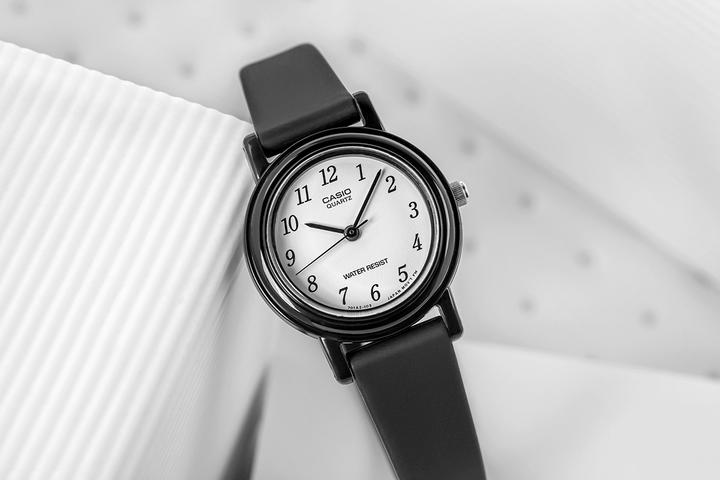 Produktbild Casio Standard (Analoguhr, 25 mm)