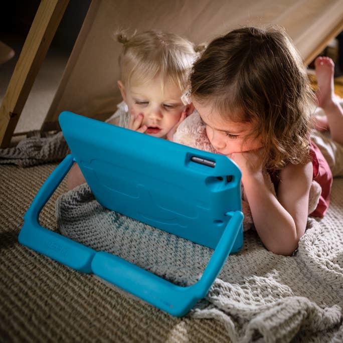 Actual product image Zagg Gear4 Orlando Kids - Back Cover for Tablet - EVA Foam - Blue - 10.2 - for Apple 10 (Apple iPad 2022 (10th Gen))