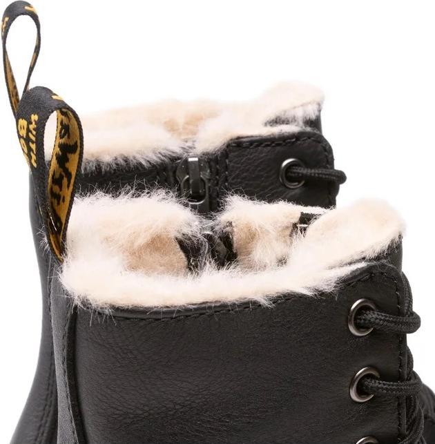 Productafbeelding Dr. Martens Jadon Fur Lined Plateau (38)