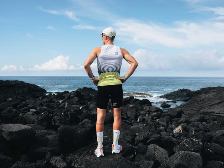 Actual product image Compressport Tri Postural Aero Tank Top M (M)