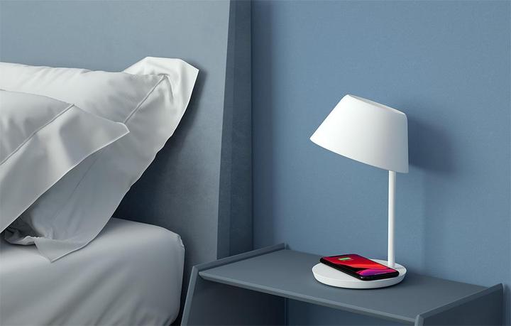 Actual product image Yeelight Staria (350 lm)