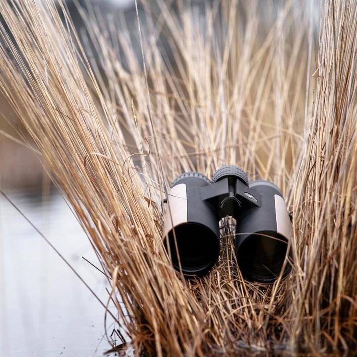 Actual product image GPO Passion ED 10x32 black/sand (10x, 32 mm)