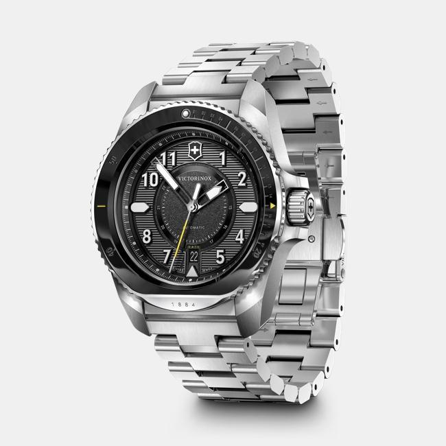 Produktbild Victorinox Journey 1884 Automatic, Taucheruhr, Herrenuhr, 43 cm, Ziffernblatt schwarz, Edelstahl Armband silber (Taucheruhr, 43 mm)