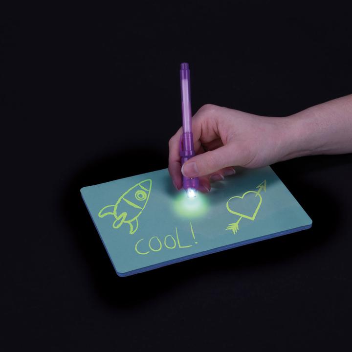 Actual product image Toi-Toys Character set Invisible ink