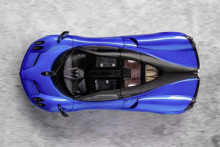 Actual product image Carson 1:14 Pagani Huaira 2.4G 100% RTR blue (RTR Ready-to-Run)
