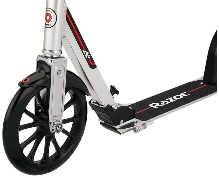 Actual product image Razor A6 Scooter - Silver 23L (MC2)