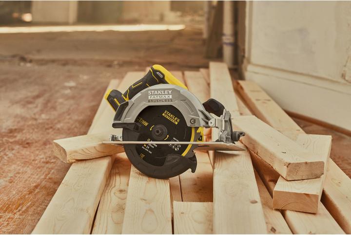 Produktbild Stanley FatMax V20 Akku-Handkreissäge SFMCS550M2K (18V, 4.0Ah, bürstenlos, werkzeuglose Schnitttiefe