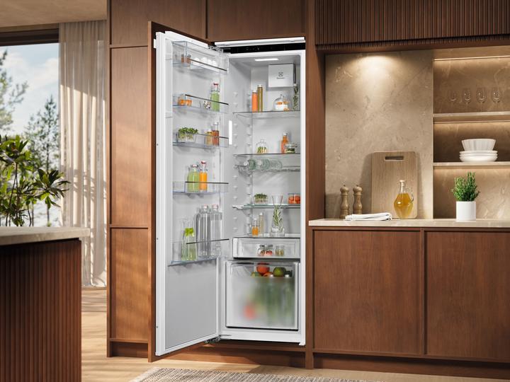 Immagine prodotto Electrolux IK3318CAL (310 l)