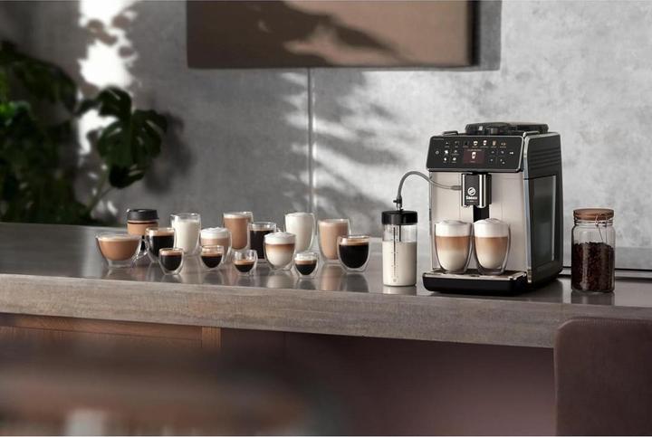 Actual product image Saeco GranAroma silver / fully automatic coffee machine / 1500 W / 15 bar / 1.8 litre / 300 g container