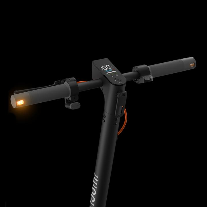 Image du produit Xiaomi Electric Scooter 6 Lite Swiss Edition (20 km/h, 25 km, 300 W)