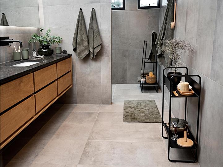 Actual product image F&R A-Console Table 77.7 cm Black (19 x 25 x 80 cm)