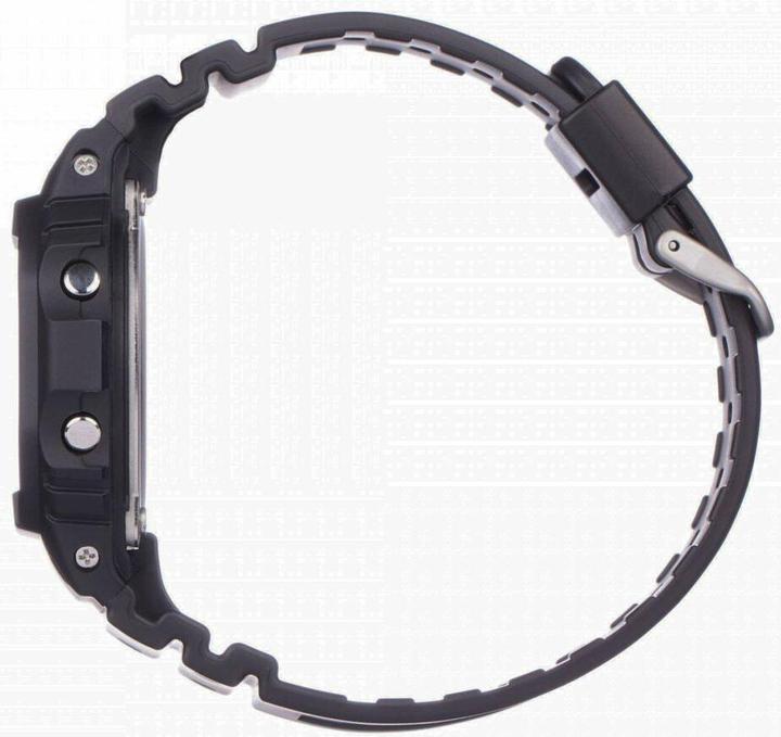 Actual product image G-Shock DW-5600UE-1VER (Diving watch, 48.90 mm)