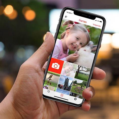 Actual product image Benel Frameo Digital Photo Frame HF-101B Black 10.1 Inch (10.10", 1280 x 800 pixels)