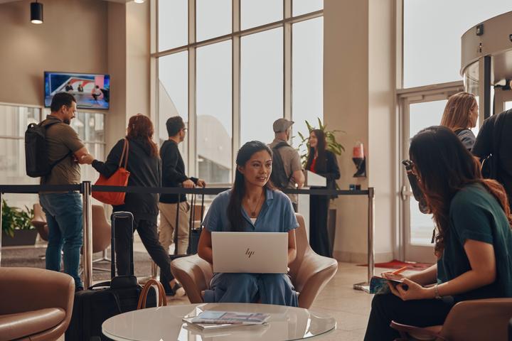 Actual product image HP EliteBook 840 G10 (14", 512 GB, 16 GB, DE, Intel Core i7-1355U)