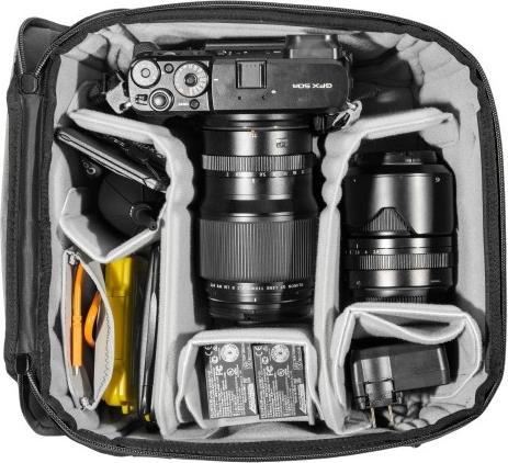 Actual product image Peak Design Camera Cube V2 Medium (Camera inner pocket, 13 l)