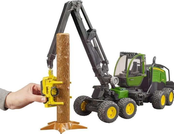 Image du produit Bruder John Deere 1270G Récolteuse avec 1 tronc d'arbre