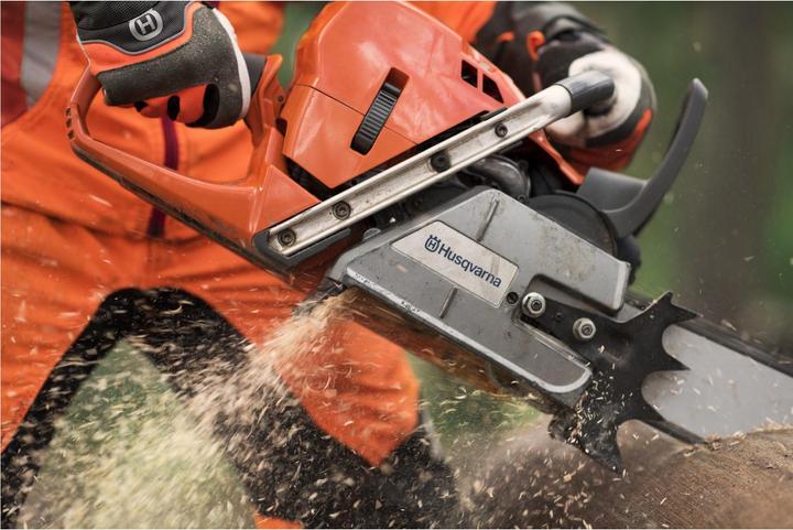 Actual product image Husqvarna Chainsaw 572 XP (Petrol chain saw)