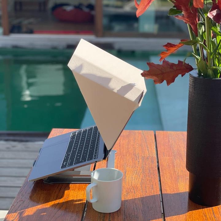 Produktbild Philbert Design Philbert - Sun Shade & Privacy Hood Universal 12-14" Ultra Slim, White