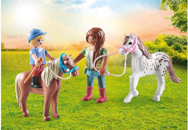 Produktbild Playmobil Reitstall (71494, Playmobil Horses of Waterfall)