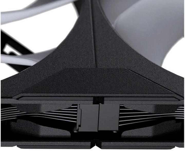 Actual product image Phanteks M25 Gen2 PWM Reverse Airflow D-RGB fan - 120mm, black (120 mm, 1x)