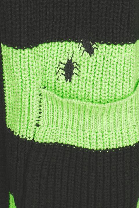 Actual product image Beetlejuice Never Trust the Living (S)
