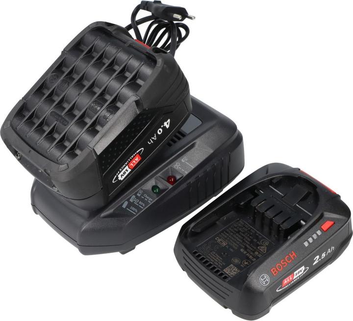 Image du produit AccuCell Chargeur de batterie Bosch 2607336039 incluant deux sorties USB (5 V)