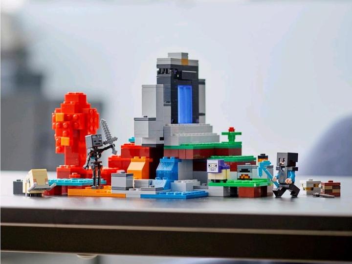 Produktbild LEGO Das zerstörte Portal (21172, LEGO Minecraft)