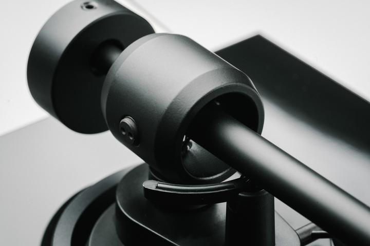 Immagine prodotto Pro-Ject E1.2 + Pick It MM E - Weiss / Plattenspieler / Gurt / Cinch-Kabel 1,23 m (Manuale)