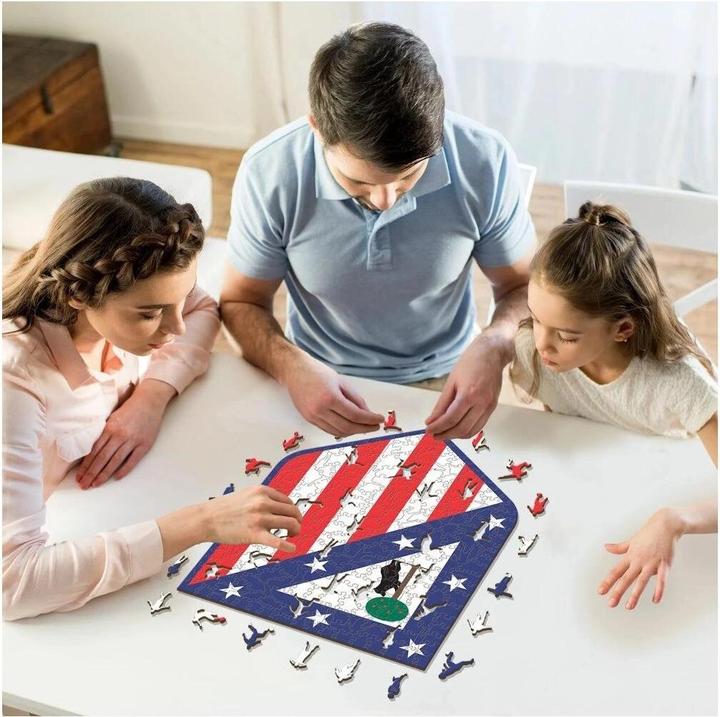 Productafbeelding Iconic Atletico Madrid - Logo - Houten Puzzel Maat M (270 stukjes) (270 onderdelen)