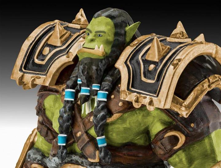 Actual product image Revell Gift Set World of Warcraft The Orc Thrall