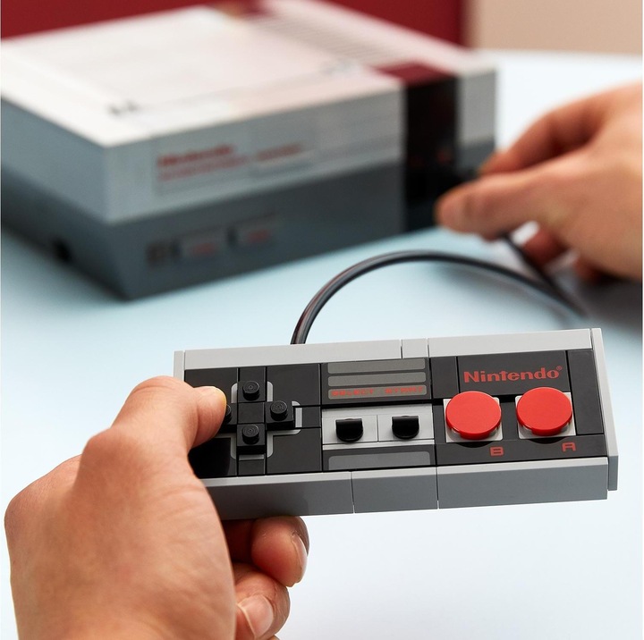 Actual product image LEGO Nintendo Entertainment System (71374, LEGO Rare Sets)