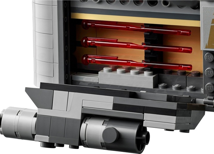 Actual product image LEGO The Mandalorian - Bounty Hunter Transporter (75292, LEGO Star Wars, LEGO Rare Sets)
