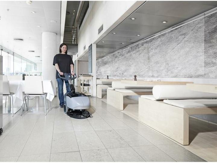 Actual product image Nilfisk Battery scrubber dryer SC351 (Scrubber-dryer)