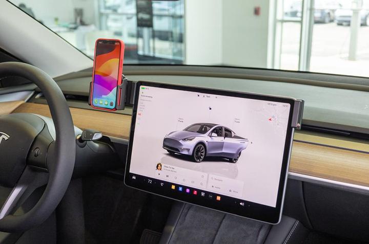 Immagine prodotto Brodit ProClip Tesla Model Y 20-25