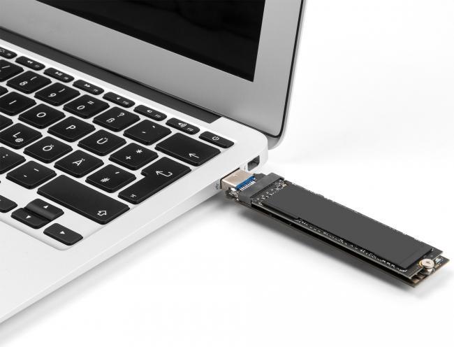 Immagine prodotto Delock Convertitore combinato per SSD M.2 NVMe PCIe o SATA con USB 3.2 Gen 2